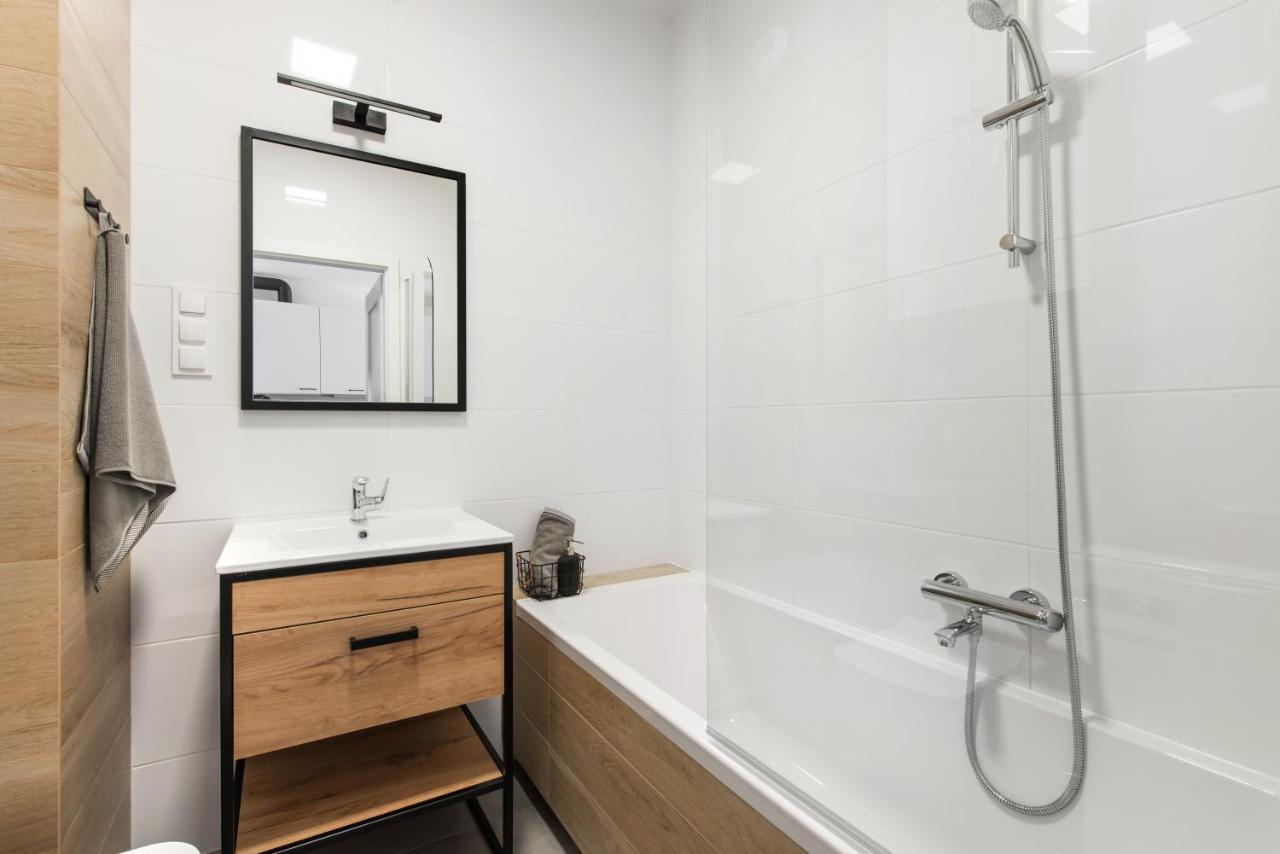 Superapart Stalowa 39 Modern Unit With Kitchen & Wifi Varsovia Exterior foto